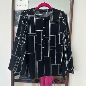 Alfani Quarter Button Bell Sleeve Black & White Blouse Size 2